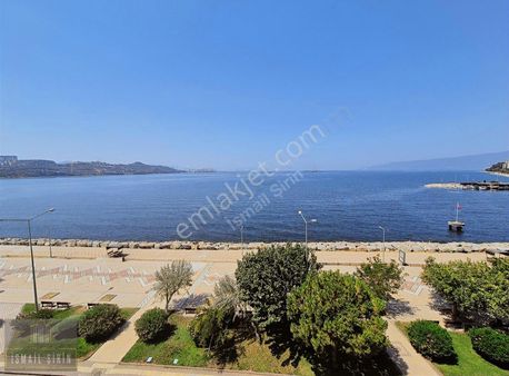 İsmail Şirinden Sahilde Harika Manzara Konumda Ara Kat Daire