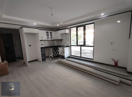 Rumeli'de Sıfır Kombili Ankastreli Kat Cephe Seçenekli 1+1'ler