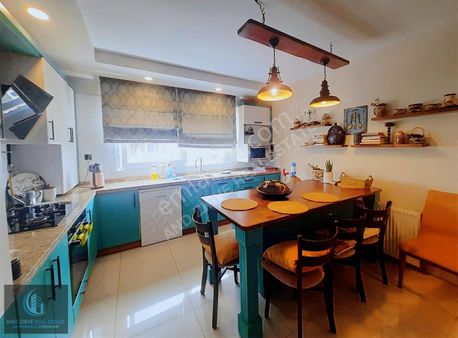 Akkent Mah'de Kombili Havuzlu Harika Konumda Bağımsız Mutfak 3+1