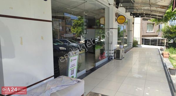 Zeytinalan Merkezde Anayolüzerinde 35 M2 İşyeri.