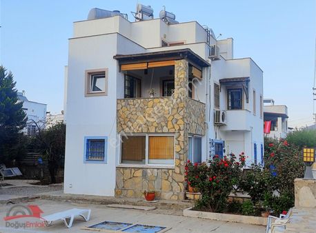 Doğuş Emlak'tan Turgutreis Bahçelievlerde Satılık 3+1 Üst Dublex