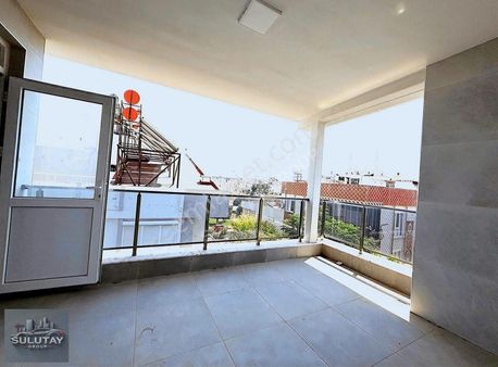 Altınova'da Satılık Tek Daire Fiyatına 2 Adet 2+1-220m2 Daire