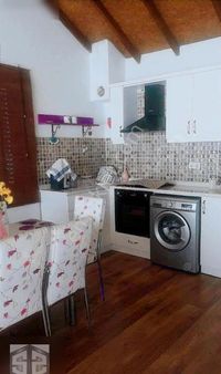 İzmir Selçuk Çamlık Mh 423m2 Satılık Ev