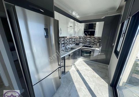 Adatepe Sahilde İskanlı Deniz Manzaralı Kapalı Açık Otoparklı Balkonlu 2+1