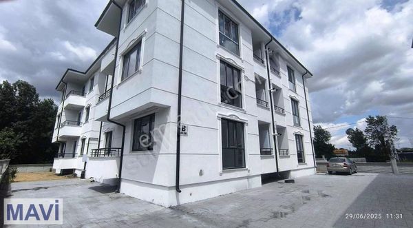 Remax Mavi Cansu Soy'dan Hanlı Merkez De Satılık 2+1 Daire