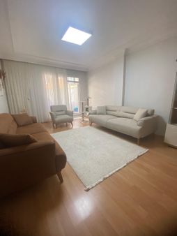 Sevgi Emlak’tan Satılık Masrafsız Temiz Kullanışlı 1. Kat Satılık Daire