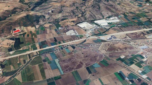 Eskidji’de Bursa Yenişehir Akdere De İyi Konumda Tarla