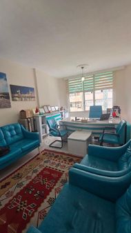 Taşçıoğlu Emlak’tan Atatürk Caddesi Tevfik Mataracı Handa 35m2 Kiralık Ofis