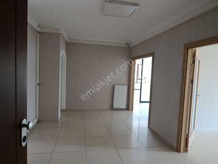 Mustafa Kemal Mahallesi Kent İş Merkezi Kiralık 5+1 Ofis