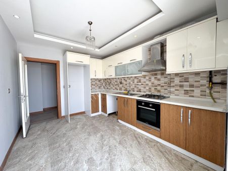Çorlu Kervancı Premium Sitesi 3+1 Geniş Satılık Daire !