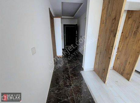 Kuşadası Davutlarda Havuzlu Site İçerisinde 2+1 Satılık Daire