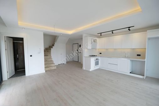 1+1 İle 4+1 Arası Bahçe Ve Çatı Dublex Seçenekli Sıfır Daireler...