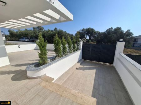 Didim Hisar Mah.'de, Cazip Fiyat, Sıfırnyapı, Ultra Lüks Tam Müstakil Villa