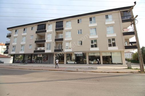 Aksaray Nakkaş Cad. Bereket Market Karşısı 3+kiralık Daireler