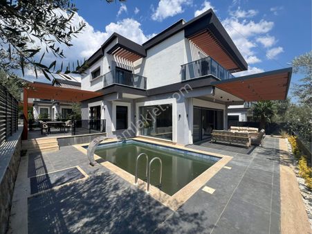 🩷cemre Emlaktan Güre'de %25 Peşinat 48 Ay Vade Havuzlu Satılık 5+1 Sıfır Villa🩷