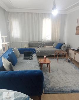 Küçükçekmece Söğütlüçeşme'de 3+1 Satılık Daire