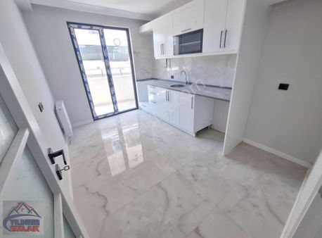 Çayırova Akse Mah. 3+1 Geniş Daıre Sıfır