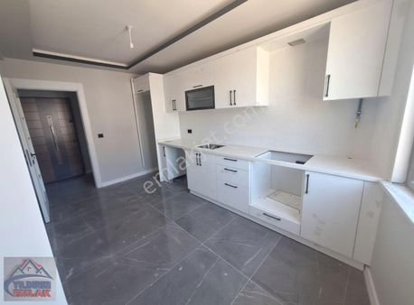 Parova Avm Yürüme 3+1 Geniş Arakat Ebeveyn Banyolu Asansörlü