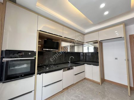 💥💥 Güç Gayrimenkul'den Akçay'da Ara Kat Çok Geniş Ultra Lüx Sıfır Satılık 3+1 Daire