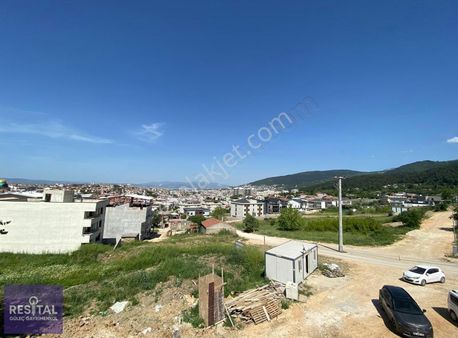 Gümüştepe'de Muhteşem Manzaralı 5+1 Triplex Villa