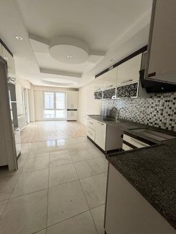 Sırakapılar Mah. 3+1 140m2 Arakat Çift Balkonlu Daire