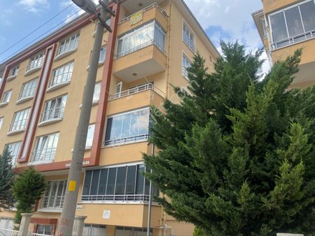 Dinamikten Gazi Mahallesinde Satlık Daire