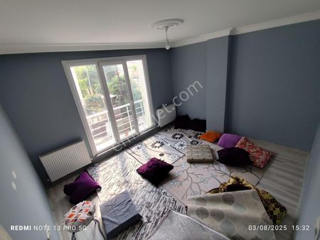 Arnavutköy Böğazköy Mahallesinde Merkezi Konumda 2+1 Kaçmaz