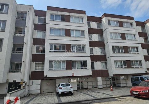 Dönertaş Emlaktan Kemer Cad.kiralık 2+1 Ara Kat Asansörlü Yeni Daire