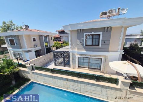 Kuşadası Güzelçamlı Satılık 3+1 Özel Havuzlu Müstakil Villa