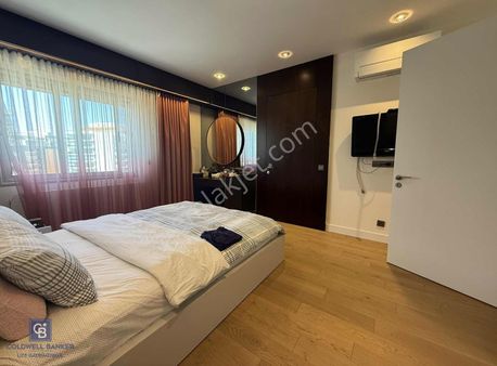 Mavişehir' De Tadilatlı Deniz Manzaralı 3+1 Satılık Lüks Daire