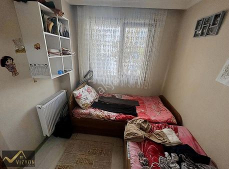 Vizyon Emlak'tan Sınırsız Kredi 2+1 Ara Kat Marmaray 2 Dk Yürüme