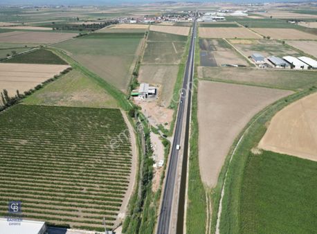 İzmir Menemen Kesik Satılık Tarla 14800 M2 İçinde 500 M2 Yapı