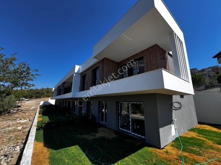 Güzelçamlı Da Deniz Manzaralı Yeni 2+1 Lüx Daireler