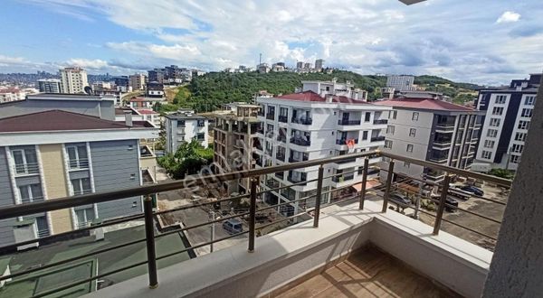 Körfezde Satılık Kiracılı Deniz Manzaralı Geniş 1+1 Daire...