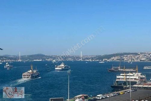 Sirkeci Marmaray Ve Tramvay Yanı Boğaz Manzaralı Ofis