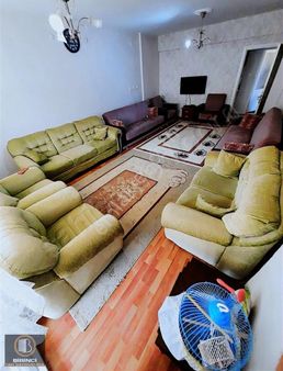 1200 Evler'de Süper Konumlu 3+1 Geniş Daire