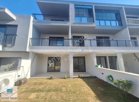 Dalyan Merkezde Bahçeli Sıfır Lüks 4+1 Dubleks Satılık Daire