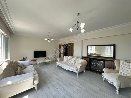 Coldwell Banker Merkezi Konumda Ana Cadde Üzeri Fırsat 4+1 Satılık Daire