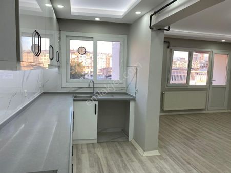 Hatay Pazar Yeri Yanı Full Bakımlı Üç Cepheli Deniz Manzaralı