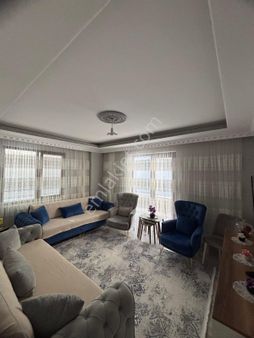 Via Gayrimenkulden 2+1 Arakat Konforunda Otopark Üstü Daire