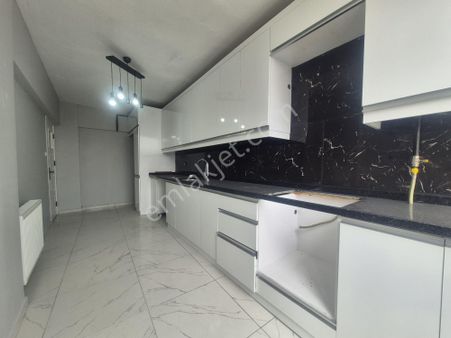 A.türkeş Blv. Yürüme Mesafesinde 3+1 Kapalı Mutfak Doğalgaz