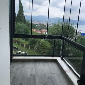 Kumbaşı Mahallesinde Deniz Manzaralı 4+1 Dublex Daire