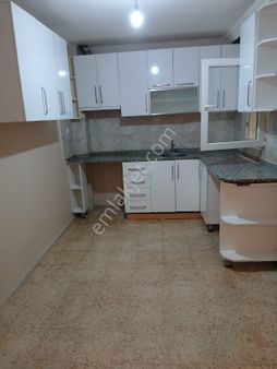 Karabağlar Bozyaka Kapalı Pazar Yürüme Mesafesınde