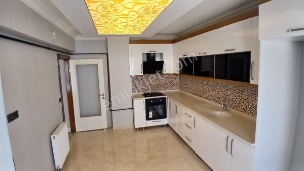 Altıntaş'tan Fevzi Çakmak Mah.çok Geniş Full Yapılı Ve Konum Harikası 3+1 Satılık Daire