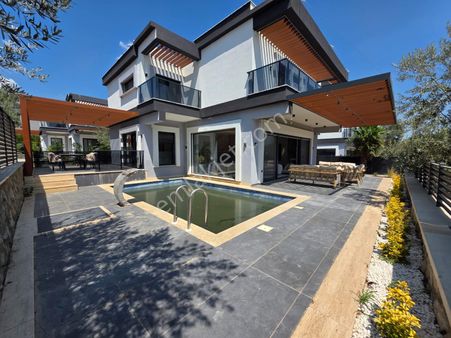 Irmaksudan Güre Oteller Bölgesin De Özel Dizayn 5+1 Villa