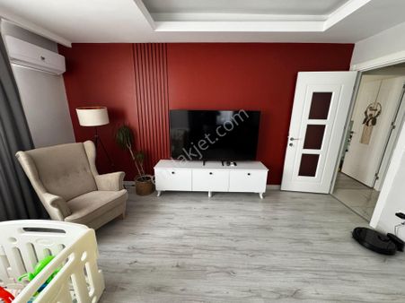 Pegaas'tan Avcılar Merkez Mah Otoparklı İskanlı 3+1 Arakat Daire