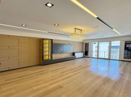 Vira Yapı'dan Beykent Metrobüs Durağı Arkası Site İçi Full Sosyal Alanlı 2+1 Satılık Daire !