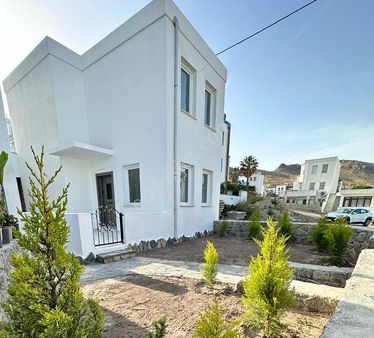 Akyarlar' Da Bahçeli Müstakil 2+1 Sıfır Villa