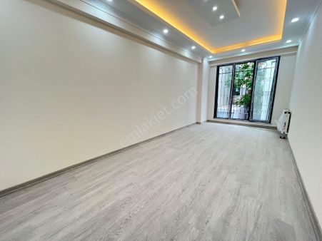 Loft'tan Sefaköy Merkezde Sıfır 2+1 85m2 Satılık Daire