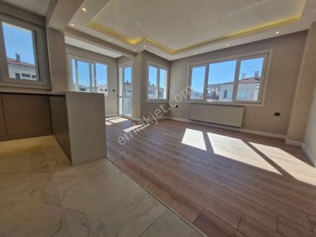 Bostanlı Da Köşe Full Lüks Tadilatlı Satılık Daire Mkd Emlak Tan